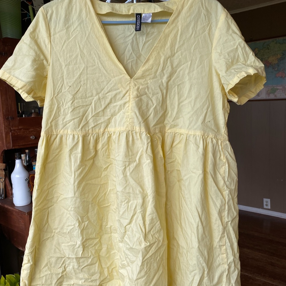 H&M DIVIDED top